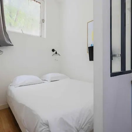 Intimate - 2 Guests - Le Marais