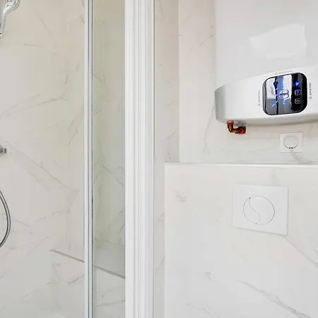 Intimate - 2 Guests - Le Marais