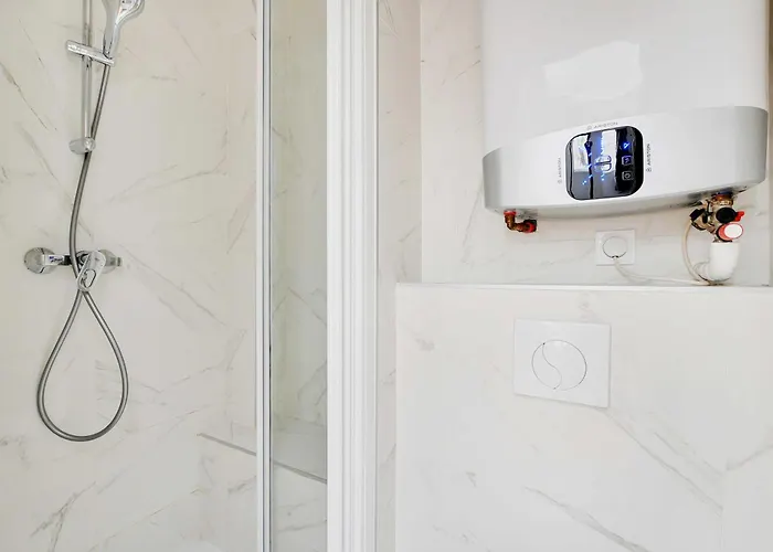 Intimate - 2 Guests - Le Marais